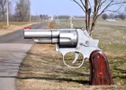 Special Gun Design Contemporary Metal Garden Sculptures Excellent Corrosion Resistance