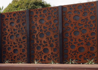 Rusty Finish Large Outdoor Metal Wall Sculpture OEM / ODM Acceptable