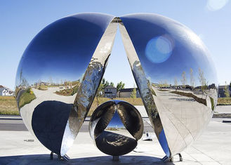 Contemporary Outdoor Metal Sculpture Polished Finishing Corrosion Stability